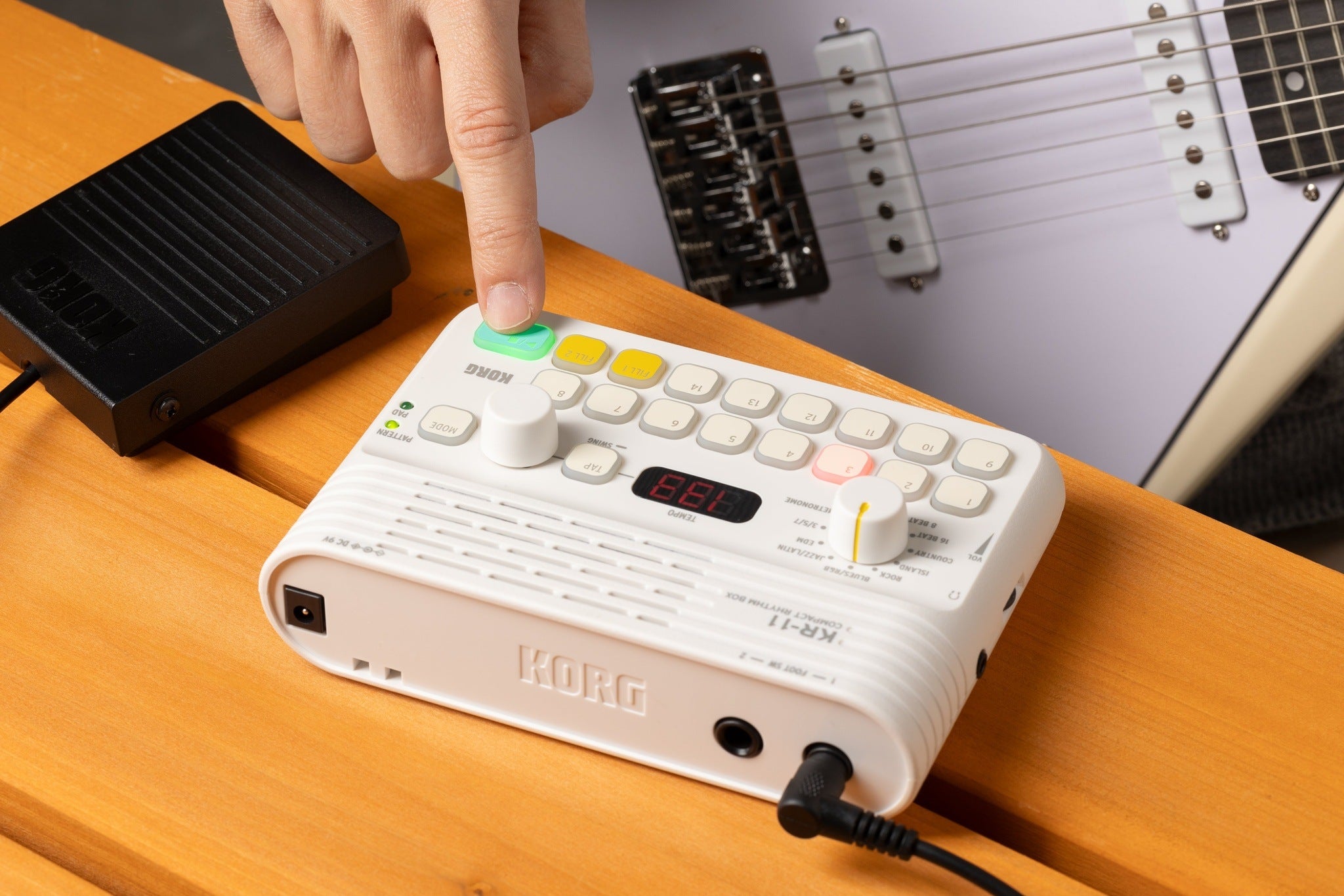 Korg KR-11 8